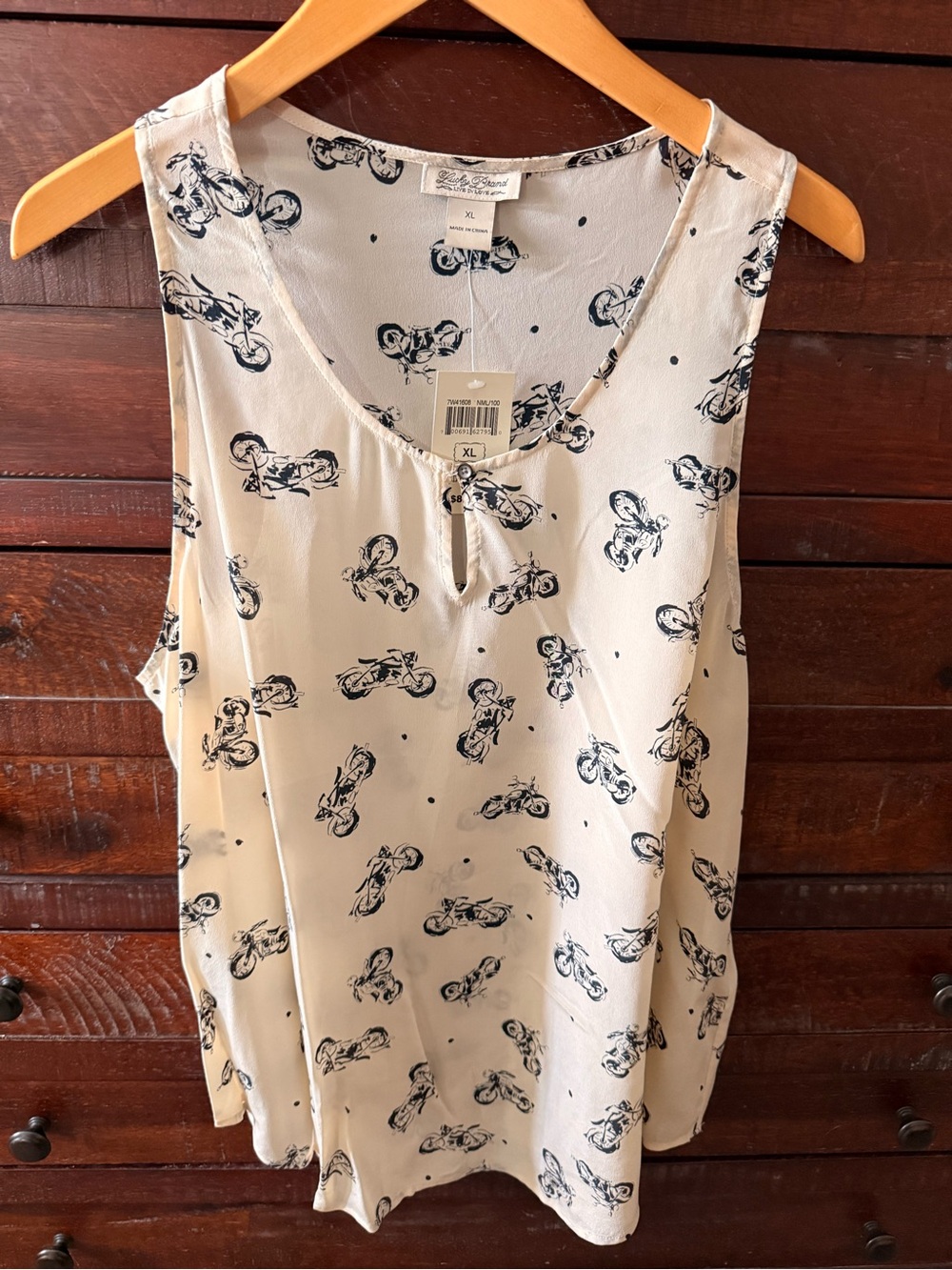 Y2K Lucky Brand Cream Tank Top with Navy Motorcycle Print - XL